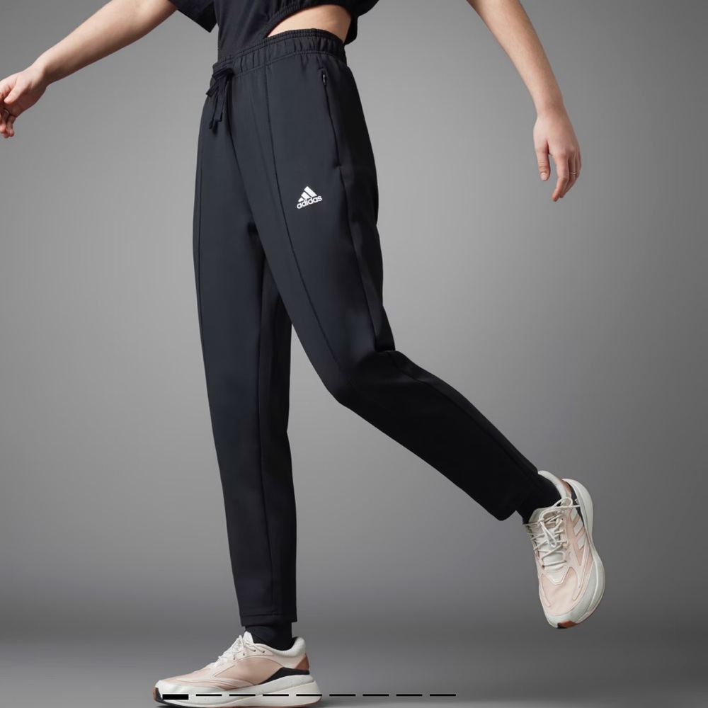 Adidas MSRP $70 Women's Black Joggers